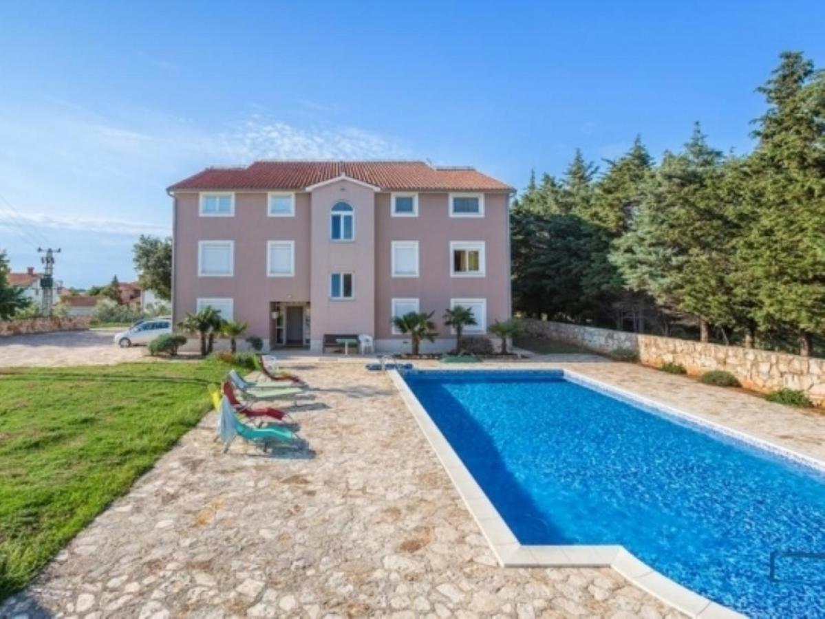 فيلا Pool Medulin House المظهر الخارجي الصورة